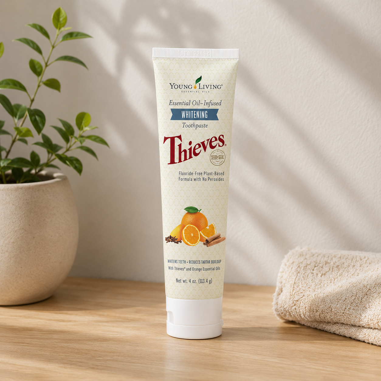 Young Living balinanti dantų pasta "Thieves® Whitening"